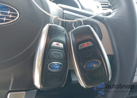 2016 Subaru Outback 2.5I Limited z USA, uszkodzony, nr VIN 4S4BSANC9G3217448